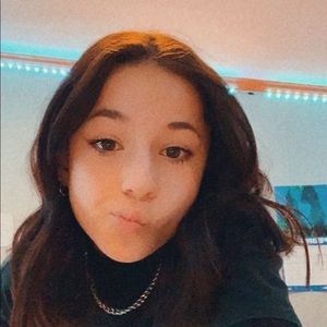 Meet your Posher, Abby